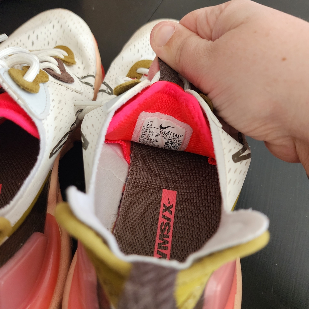 Nike White and Pink Sneakers - Picture 5 of 6
